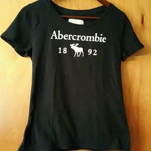 Anercrombie and Fitch T shirt size L